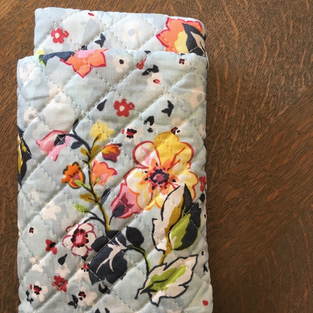 Vera Bradley Floating Gardens Glasses Case NWT